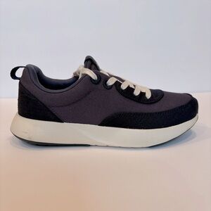 Unisex Allbirds courier sneakers size womens  W7 (M5.5) dk navy blue white soles